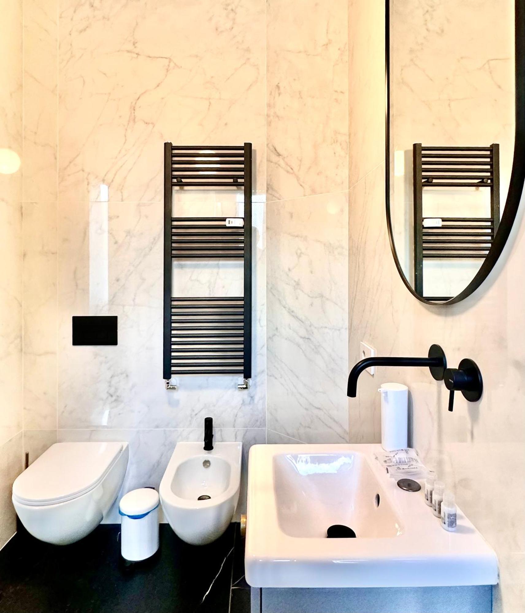 Casa Angelo In Porta Venezia, Duomo Apartment Milan Bagian luar foto