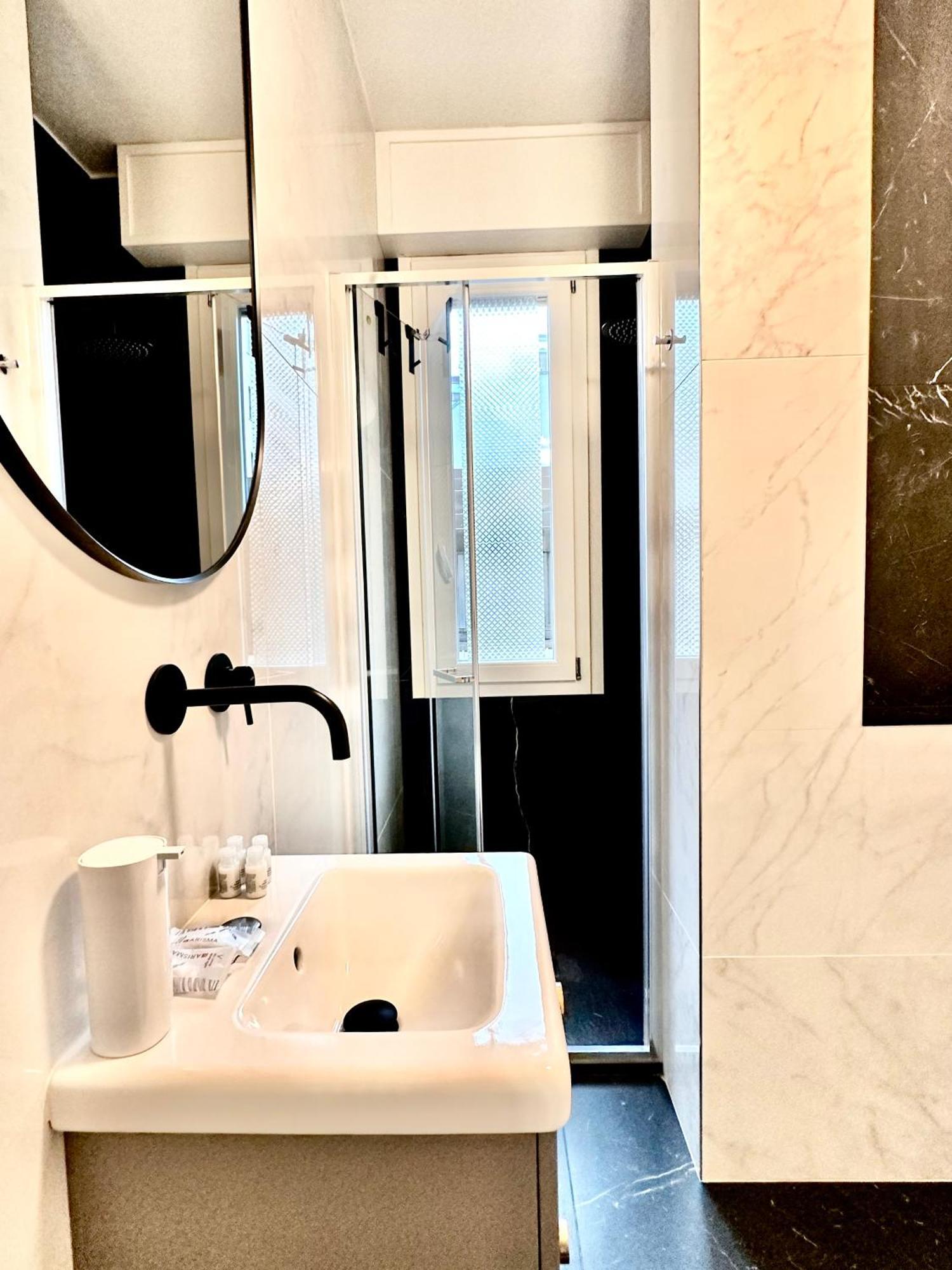 Casa Angelo In Porta Venezia, Duomo Apartment Milan Bagian luar foto